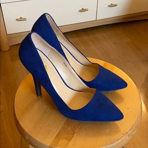 Royal blue 4.5” high heel pumps